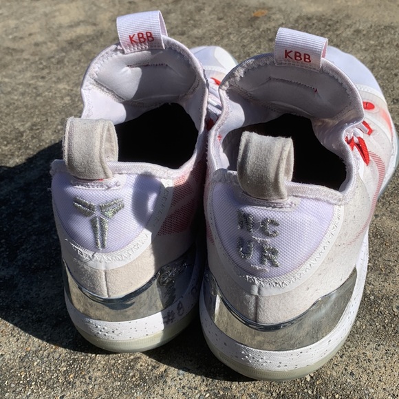 Kobe A.D. exodus white red color way - Picture 2 of 6